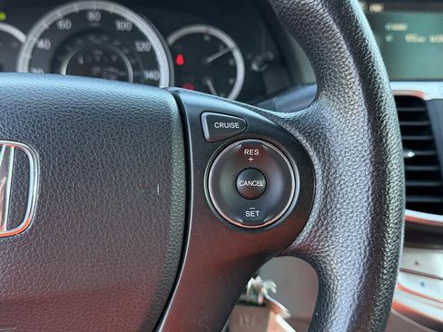 Used 2015 Honda Accord LX image 27