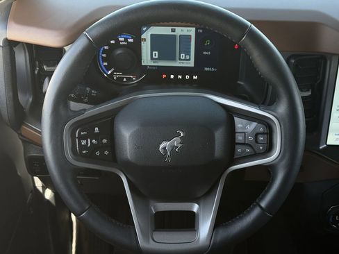 Used 2024 Ford Bronco Outer Banks image 12