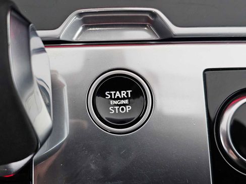 Used 2023 Land Rover Range Rover SE image 29