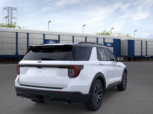New 2026 Ford Explorer ST-Line w/ Premium Package RWD image 37