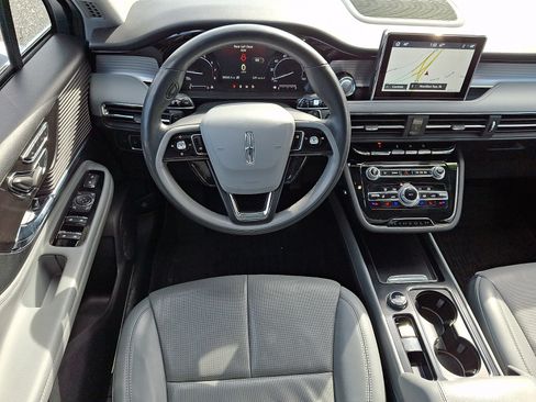 Certified 2022 Lincoln Corsair AWD w/ Premium Package image 12