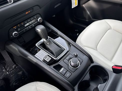 New 2025 MAZDA CX-5 AWD 2.5 S w/ Preferred Package image 13