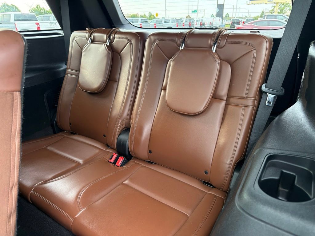 Used 2021 Lincoln Aviator Reserve w/ Elements Package Plus AWD/4WD image 13