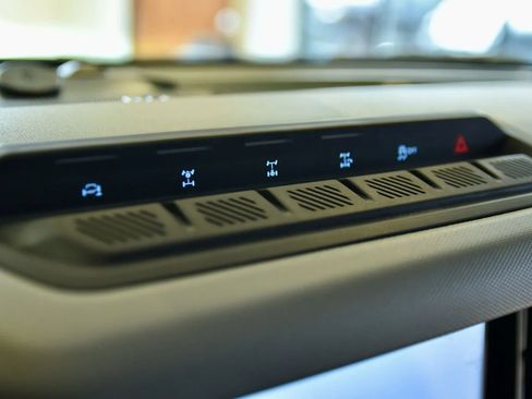 Used 2023 Ford Bronco Badlands image 20