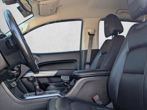 Used 2019 Chevrolet Colorado ZR2 w/ Colorado ZR2 Bison Edition image 16