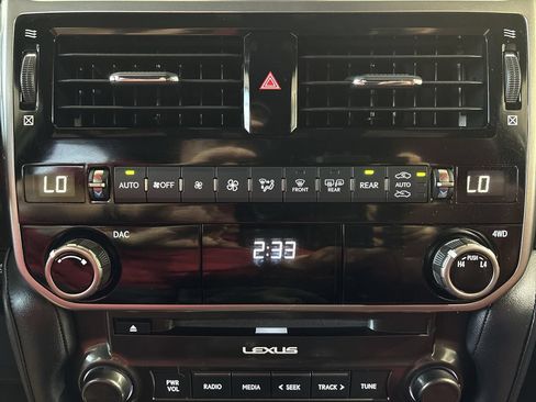 Used 2022 Lexus GX 460 Premium w/ Premium Package AWD/4WD image 20