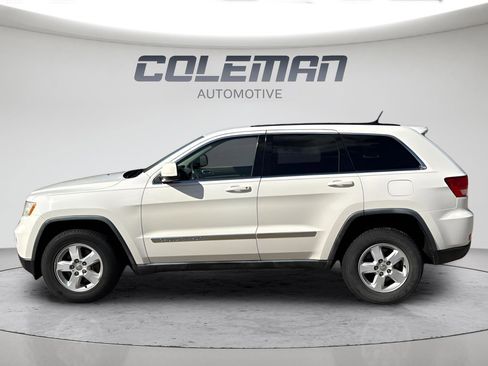 Used 2012 Jeep Grand Cherokee Laredo image 2