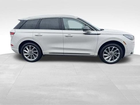 Certified 2022 Lincoln Corsair Grand Touring AWD/4WD image 2