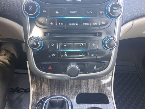 Used 2014 Chevrolet Malibu LT image 22