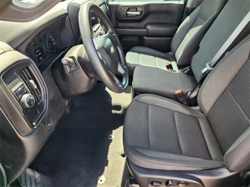 Used 2024 Chevrolet Silverado 1500 Custom image 8