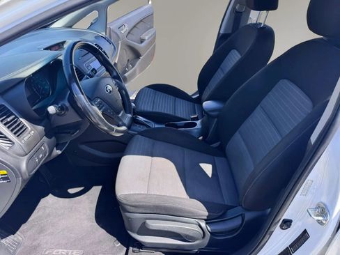 Used 2015 Kia Forte EX FWD image 11