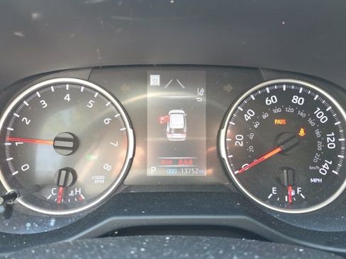 Used 2021 Toyota RAV4 XLE w/ Convenience Package image 13