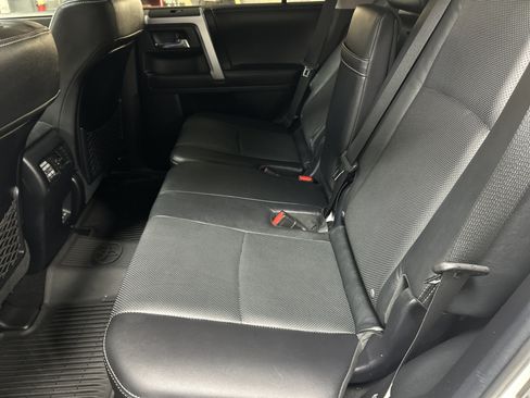 Used 2023 Toyota 4Runner Limited AWD/4WD image 32