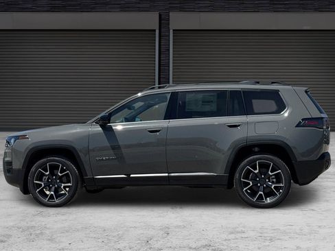 New 2026 Jeep Cherokee Overland w/ Trailer Tow Group AWD/4WD image 7