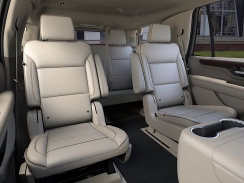 New 2026 GMC Yukon Denali AWD/4WD image 17