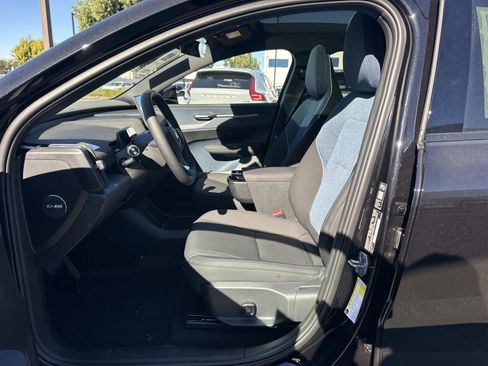 New 2026 Volvo EX30 Plus image 13