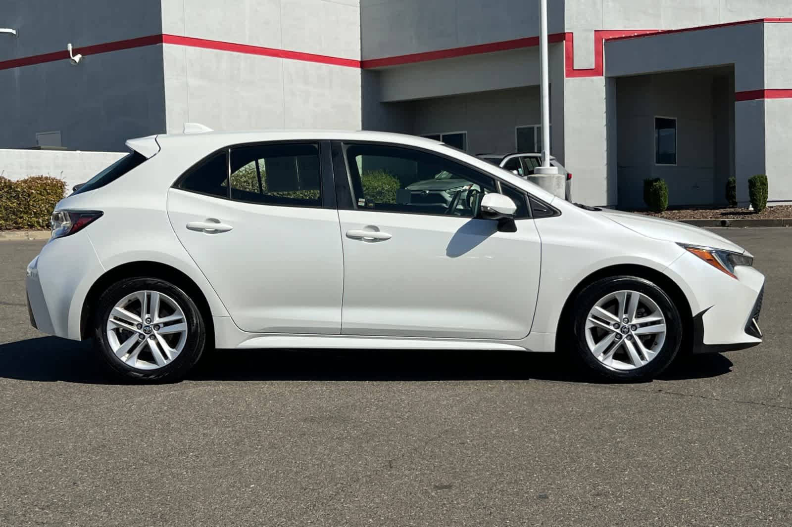 Used 2019 Toyota Corolla SE FWD image 6