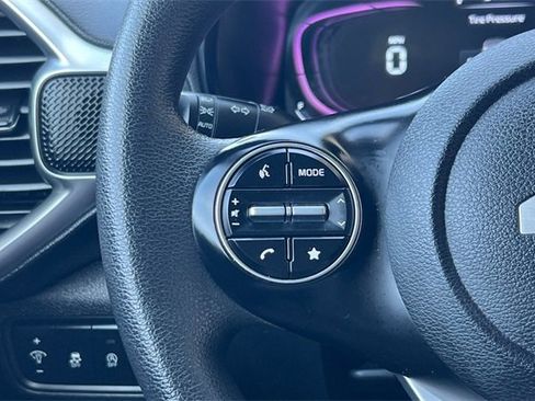 Used 2024 Kia Soul LX w/ Option Group 015 image 28