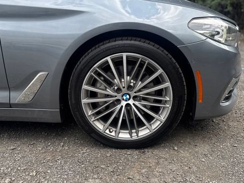 Used 2019 BMW 540i xDrive w/ Premium Package AWD/4WD image 10