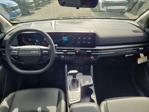 New 2026 Kia Sportage EX FWD image 18