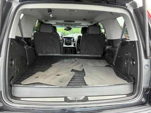 Used 2015 Cadillac Escalade Premium AWD/4WD image 8