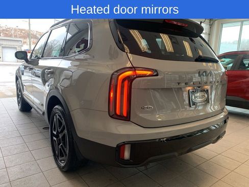Used 2025 Kia Telluride EX X-Line image 16
