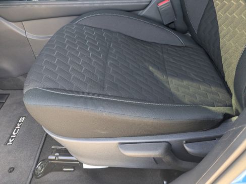 Used 2024 Nissan Kicks SV image 19