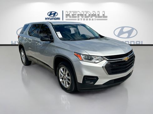 Used 2019 Chevrolet Traverse LS image 1