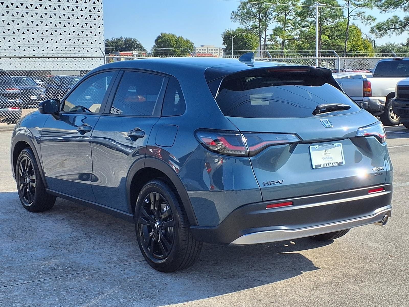 Used 2027 Honda HR-V Sport image 3