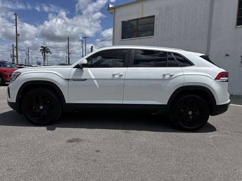 Used 2026 Volkswagen Atlas Cross Sport SE image 11