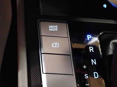 Used 2025 Hyundai Elantra Sport image 33