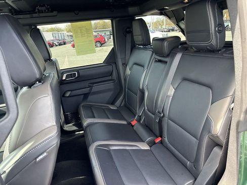 Used 2025 Ford Bronco Outer Banks image 24