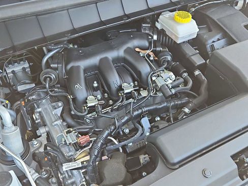 Used 2025 Nissan Pathfinder Platinum AWD/4WD image 24