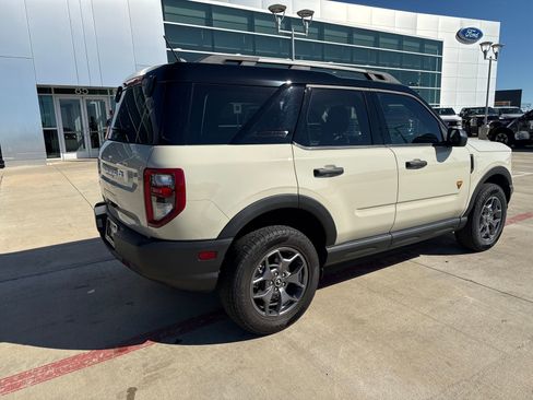 Used 2024 Ford Bronco Sport Badlands image 13
