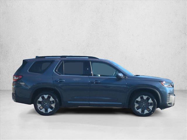 Used 2026 Honda Pilot Touring image 4