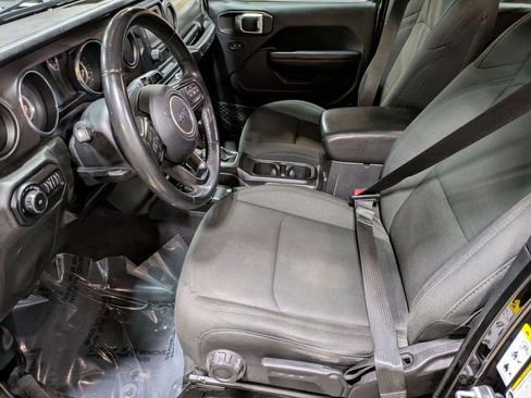 Used 2019 Jeep Wrangler Unlimited Sport S image 13