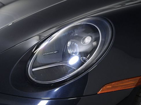 Certified 2022 Porsche 911 Carrera RWD image 22