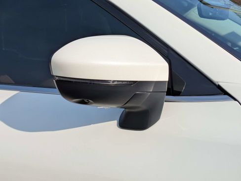 Used 2023 Nissan Pathfinder Platinum w/ Cargo Package image 12