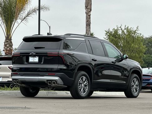 New 2026 Chevrolet Traverse LT FWD image 4