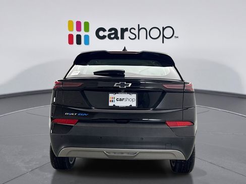 Used 2023 Chevrolet Bolt EUV LT w/ Driver Confidence Package image 4