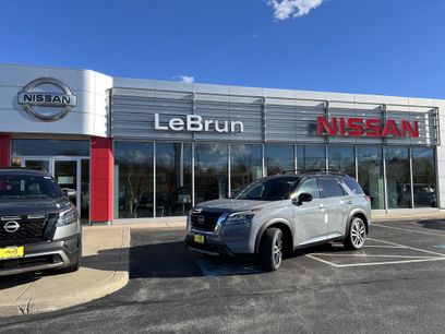 New 2025 Nissan Pathfinder Platinum