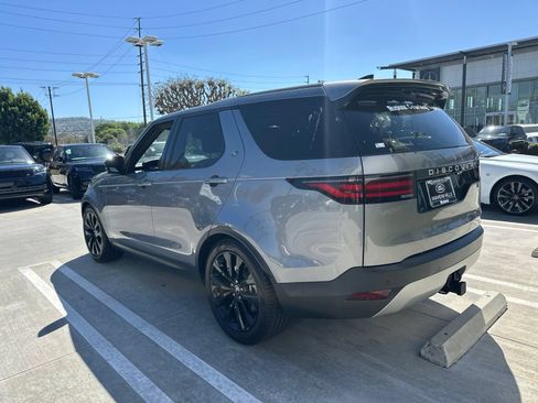 Used 2026 Land Rover Discovery S AWD/4WD image 4