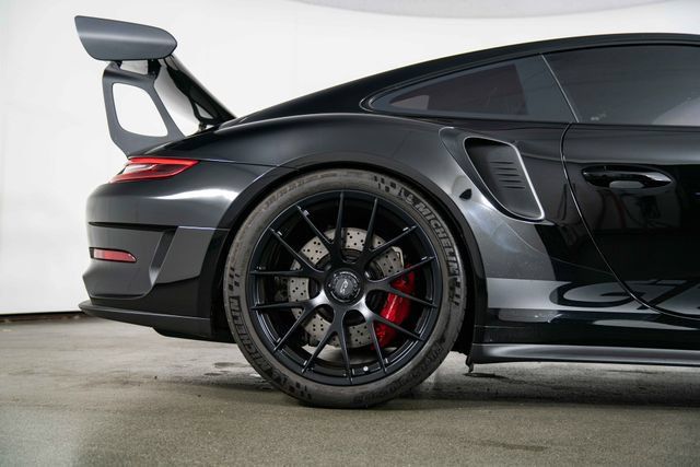 Used 2019 Porsche 911 GT3 RS w/ Weissach Package RWD image 10