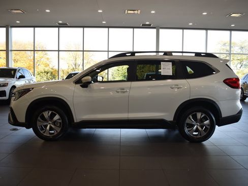 Used 2024 Subaru Ascent Premium w/ Convenience Package image 8