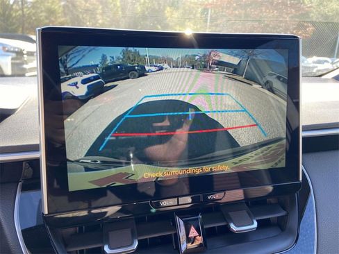 Used 2025 Toyota Corolla XSE image 20