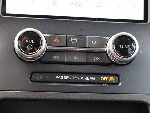 Used 2023 Ford Edge SEL image 28