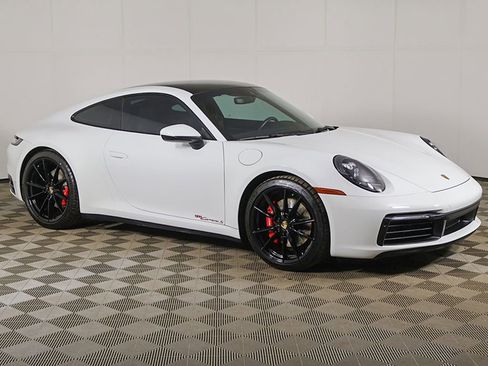 Used 2024 Porsche 911 Carrera S RWD image 2