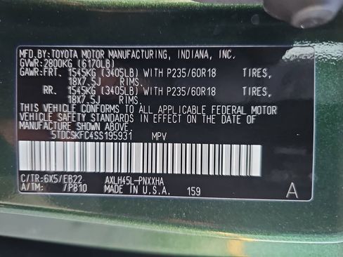 Used 2025 Toyota Sienna XLE Woodland Edition image 26