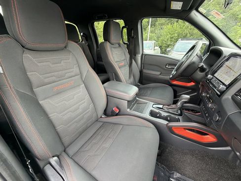 Certified 2022 Nissan Frontier Pro-X RWD image 27