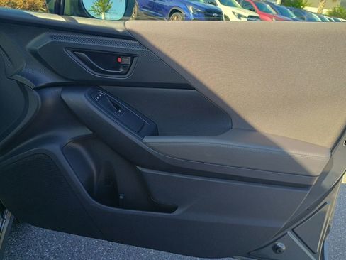Certified 2024 Subaru Crosstrek 2.0i Premium w/ Crosstrek Mirror Package AWD/4WD image 21